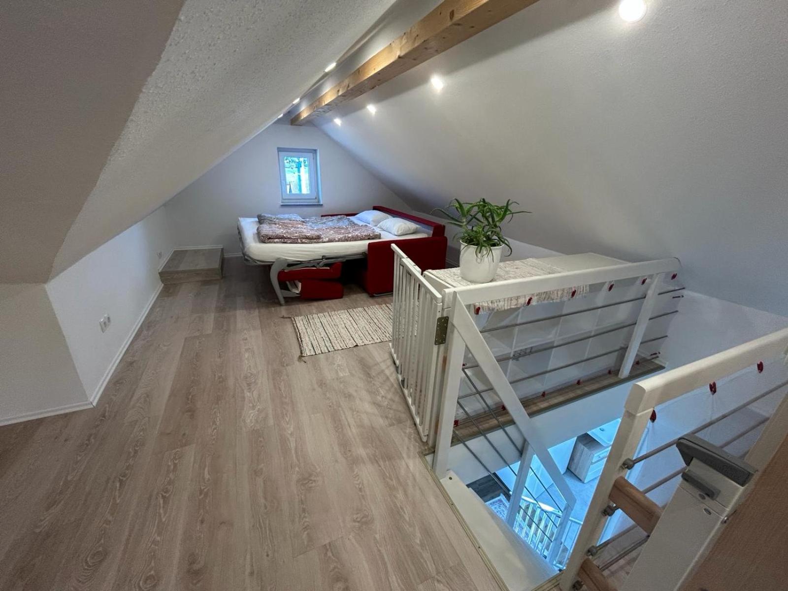3 Zimmer Neubauwohnung In Der Schwaebischen Toskana Löwenstein エクステリア 写真