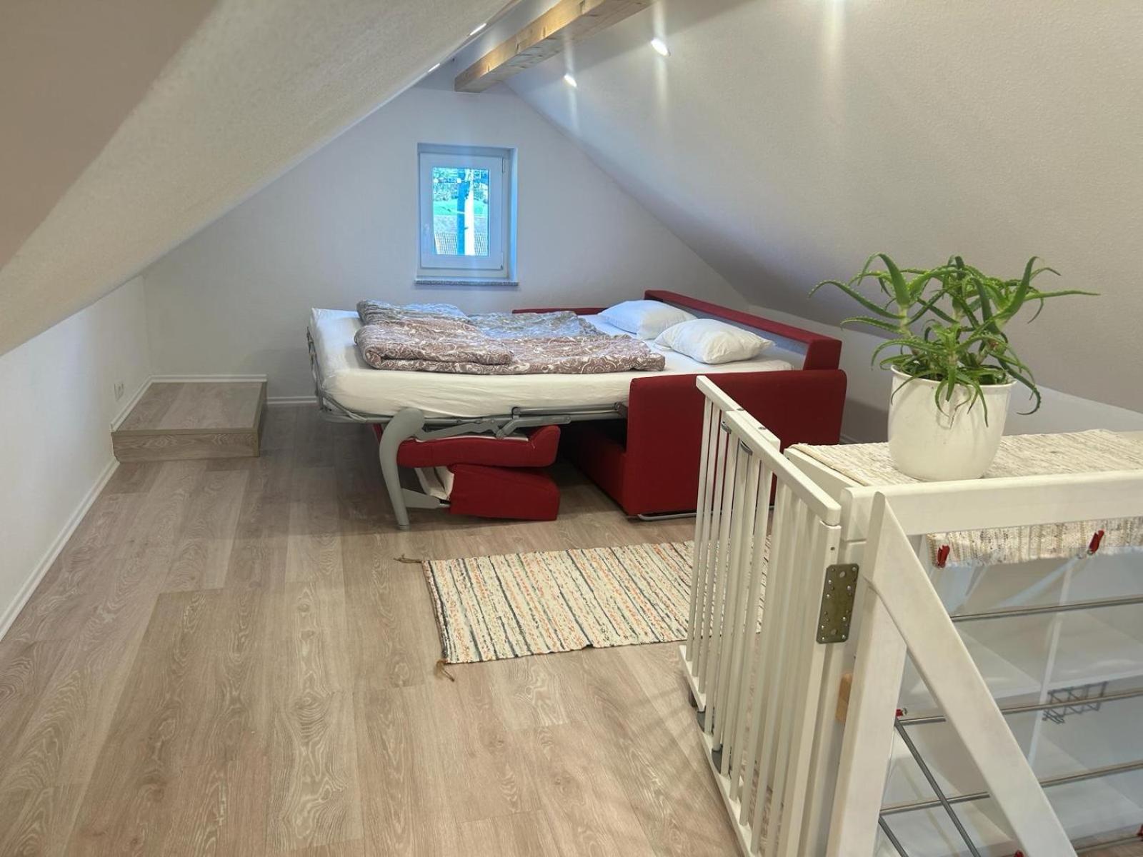 3 Zimmer Neubauwohnung In Der Schwaebischen Toskana Löwenstein エクステリア 写真